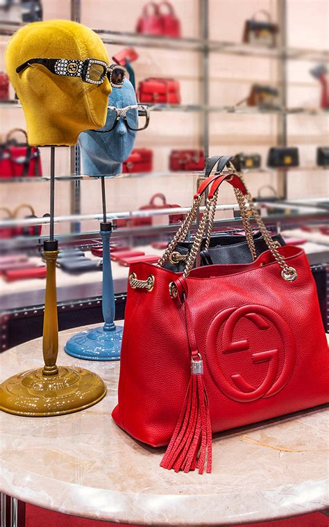 gucci bicester outlet|gucci handbags outlet london.